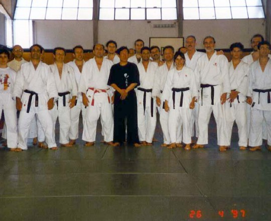 Il Maestro Yang Lin Sheng e il Maestro Alfredo Vismara durante uno stage tenuto per gli atleti di Judo come preparazione alle competizioni - Anno 1997